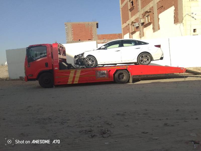 خدمة طوارئ سيارات جدة على الطريق